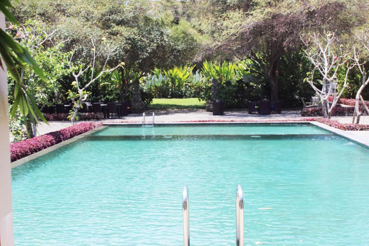Trumbu Nusa Jimbaran  Exterior photo